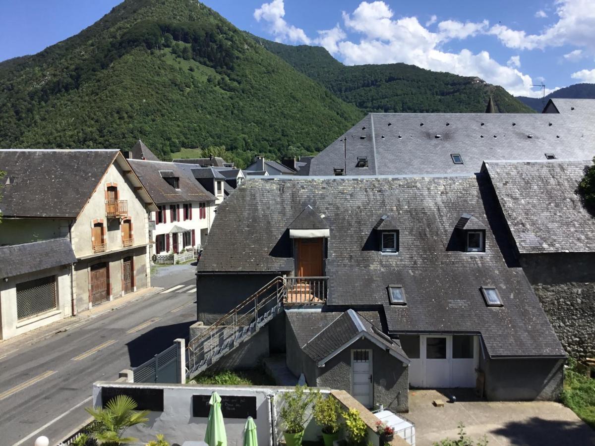 Hotel Des Nestes Sarrancolin Exterior photo